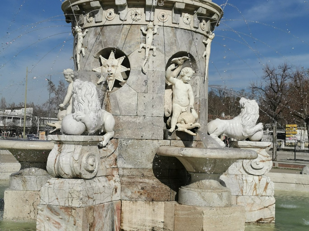 Fuente de la Mariblanca-阿兰胡埃斯必去景点