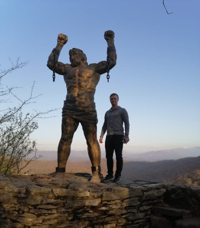 Monument to Prometheus-索契必去景点