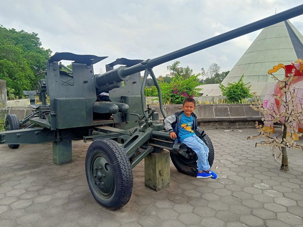 Monumen Jogja Kembali-日惹必去景点