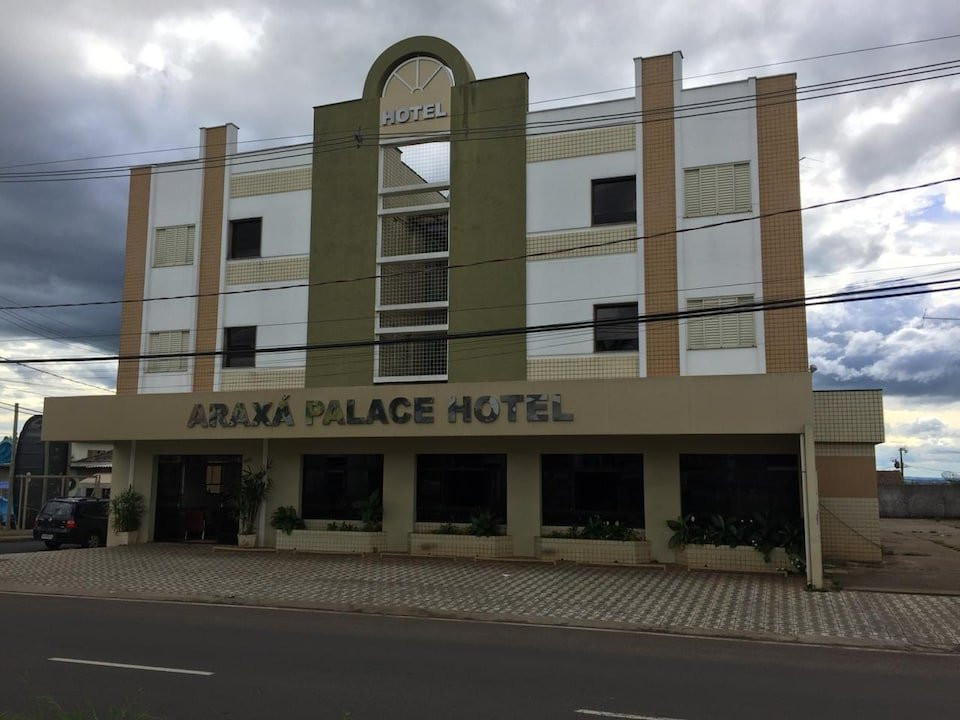 OYO Araxa Palace Hotel
