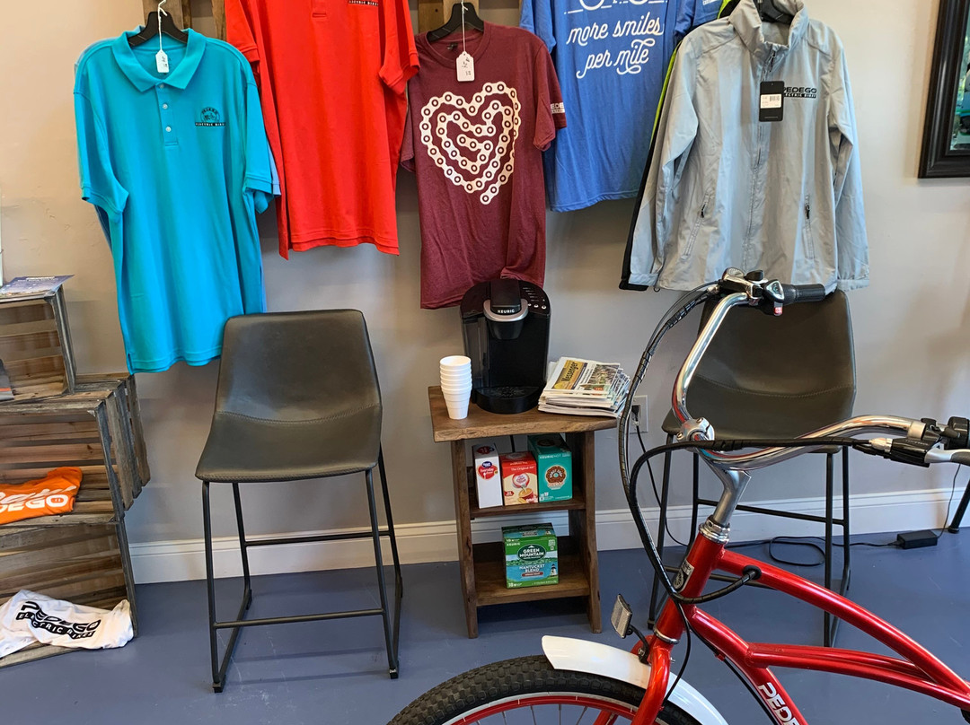 Pedego Electric Bikes Naples-那不勒斯必去景点