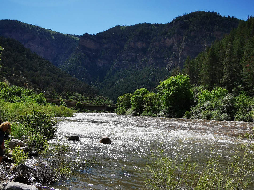 Glenwood Canyon-科罗拉多必去景点