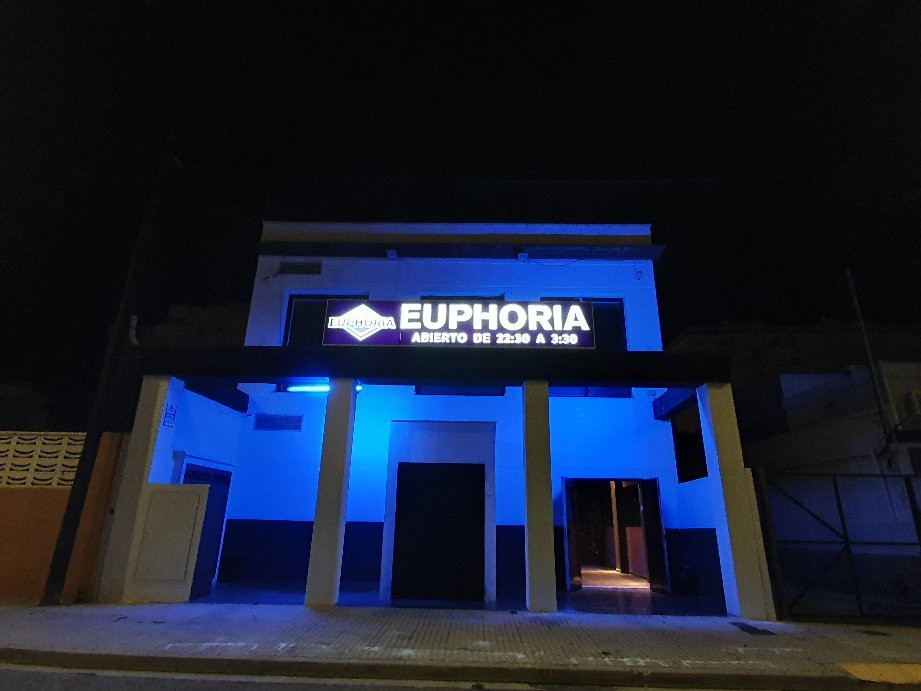Euphoria Nightclub-Grau i Platja必去景点