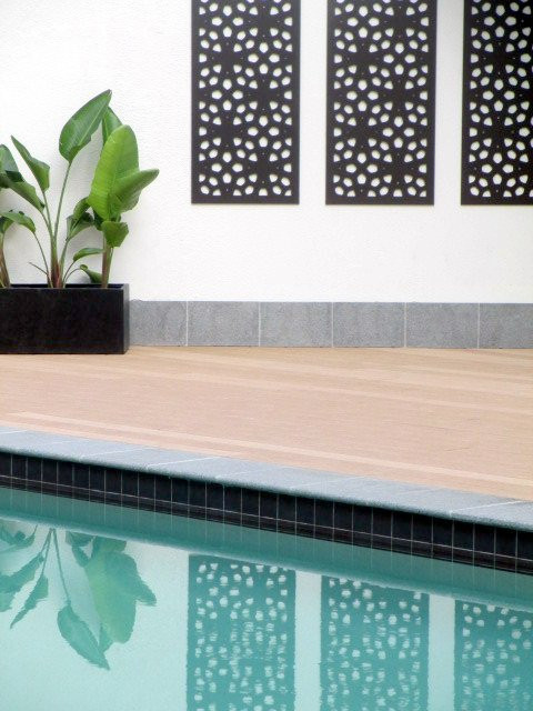 Sandy Point Beach Resort主图