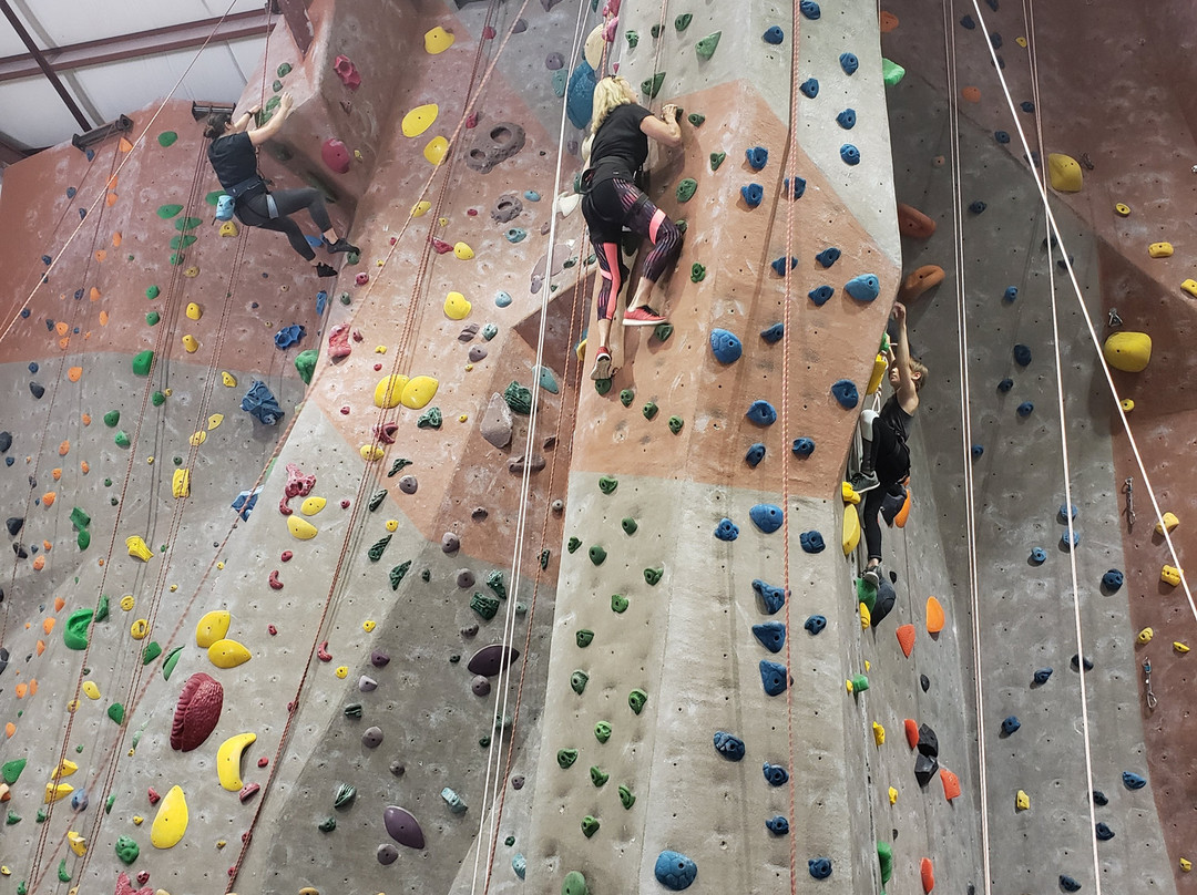 Vertical Rock Indoor Climbing Center景点图片