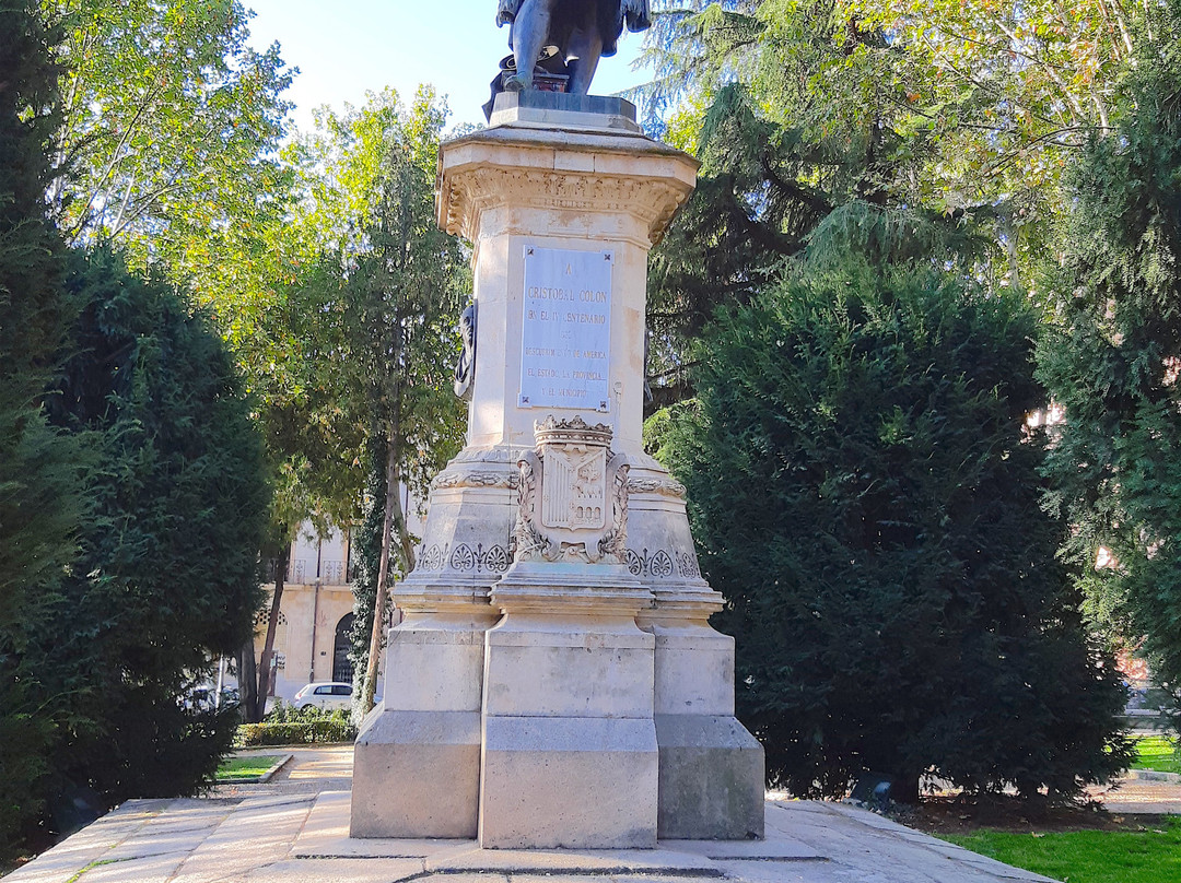 Monumento a Colón-萨拉曼卡必去景点