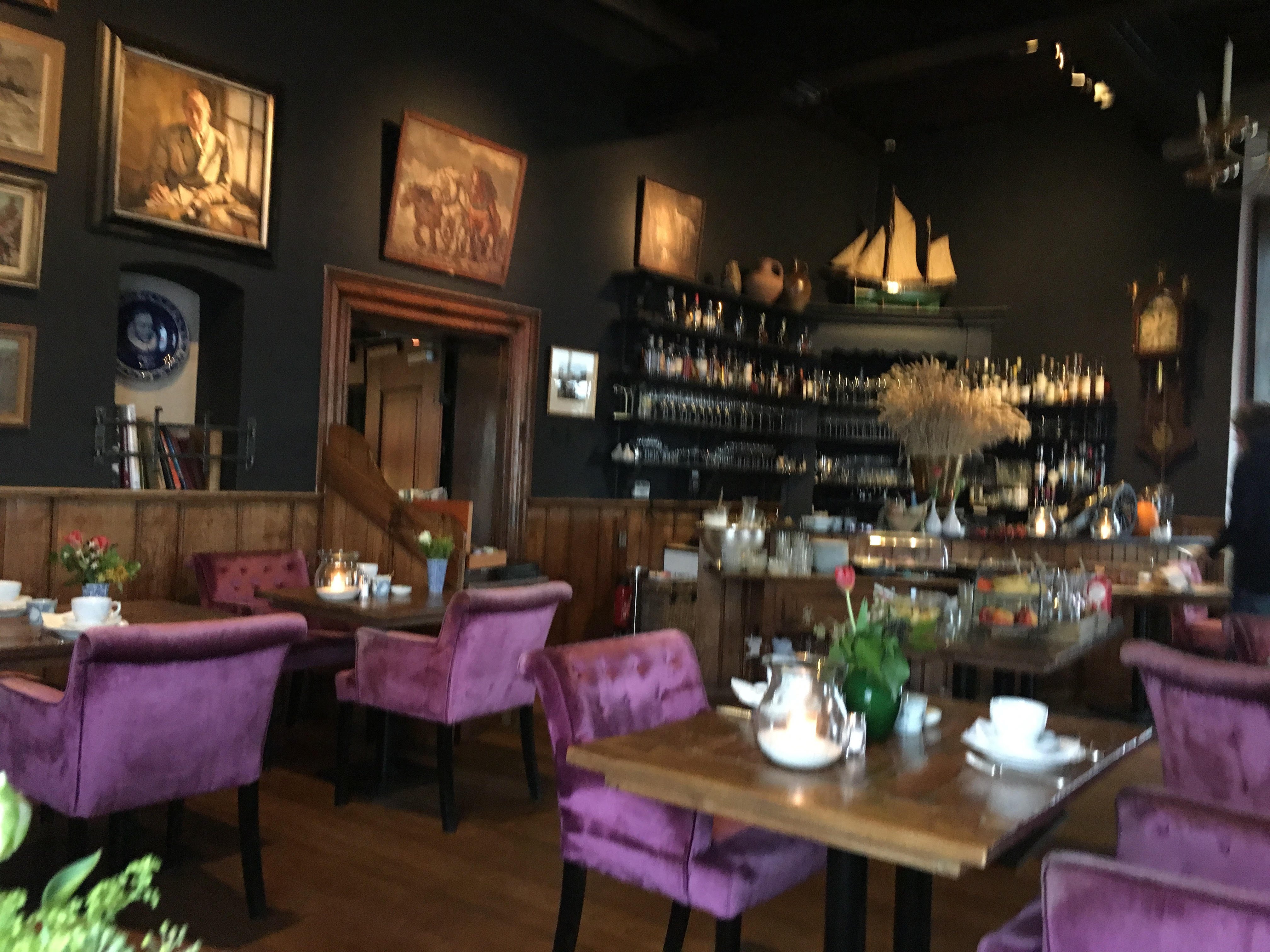Romantik Hotel Auberge de Campveerse Toren-餐饮