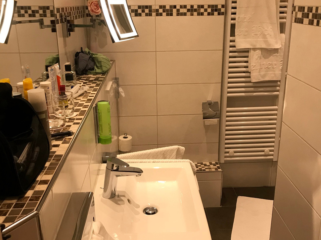 库勒纳酒店主图