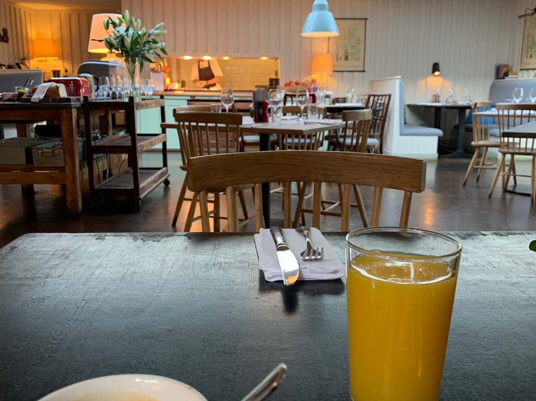 Bel & The Dragon at The George主图