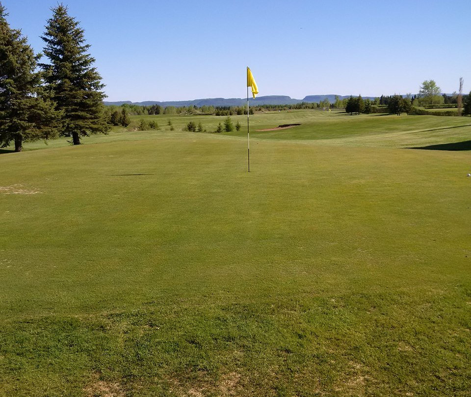 Northern Lights Golf Complex-桑德贝必去景点