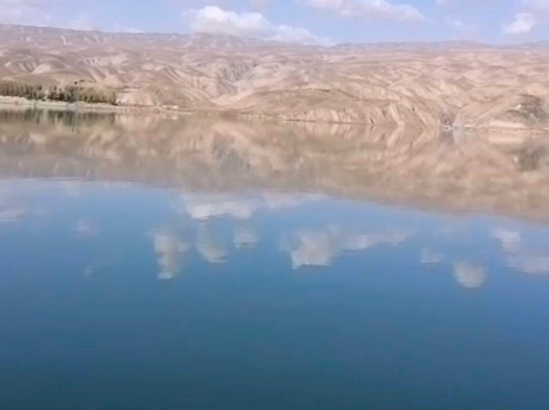 天梯山石窟景点图片