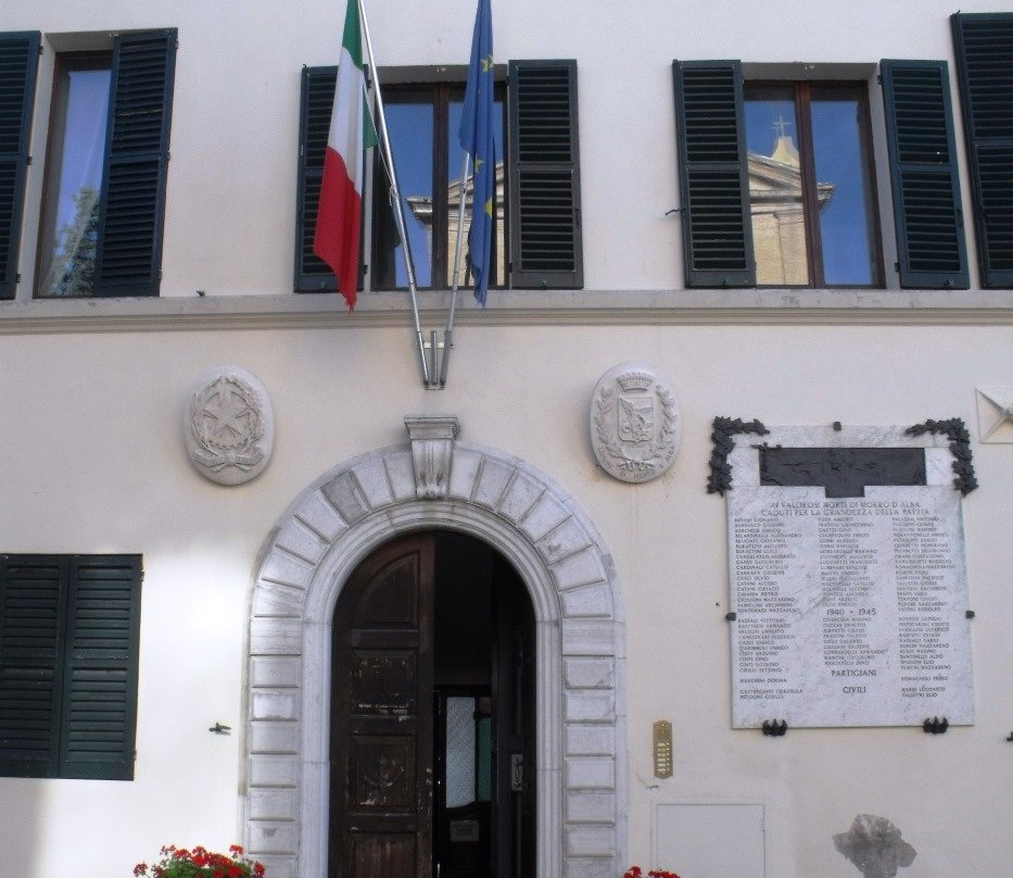 Palazzo Comunale-Morro d'Alba必去景点
