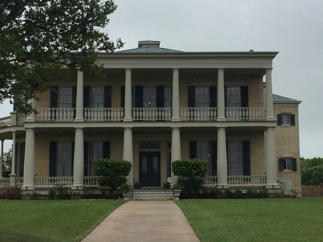 Giddings Stone Mansion景点图片