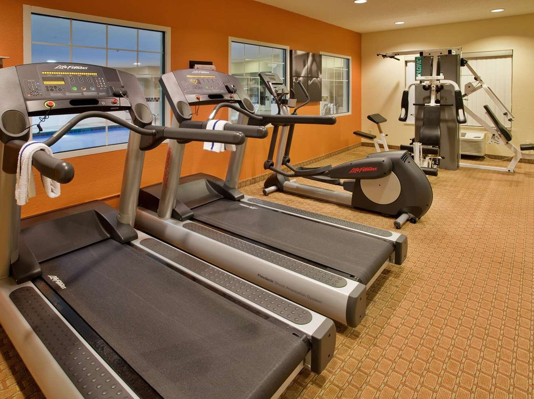 Country Inn & Suites by Radisson, Bloomington-Normal West, IL主图