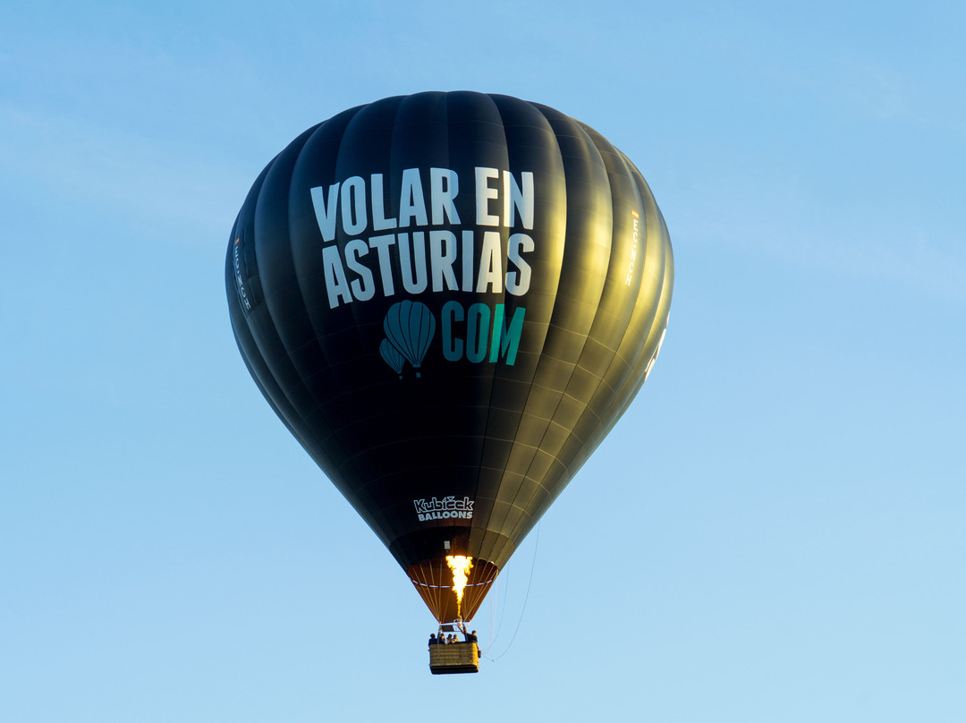 Volar en Asturias景点图片