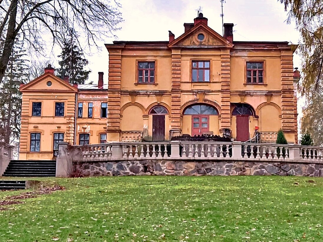 Raiskums Manor