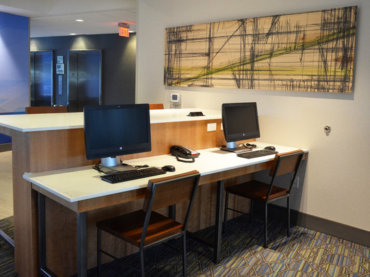 Holiday Inn Express & Suites Jacksonville W - I295 And I10 By IHG主图