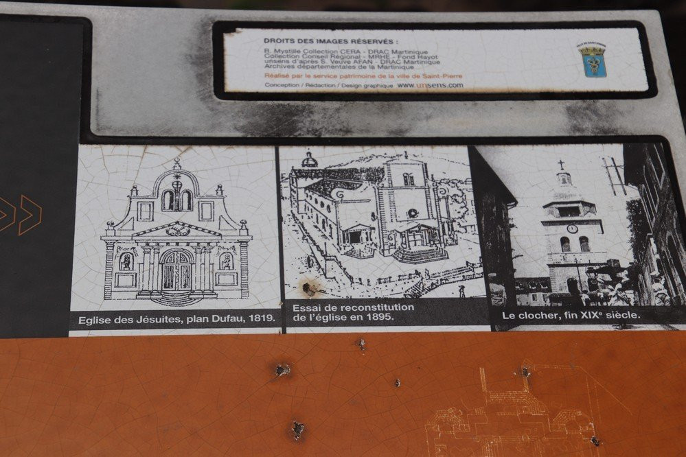 Eglise du Fort-Saint-Pierre必去景点