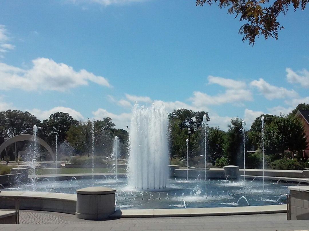 Fountain Park景点图片