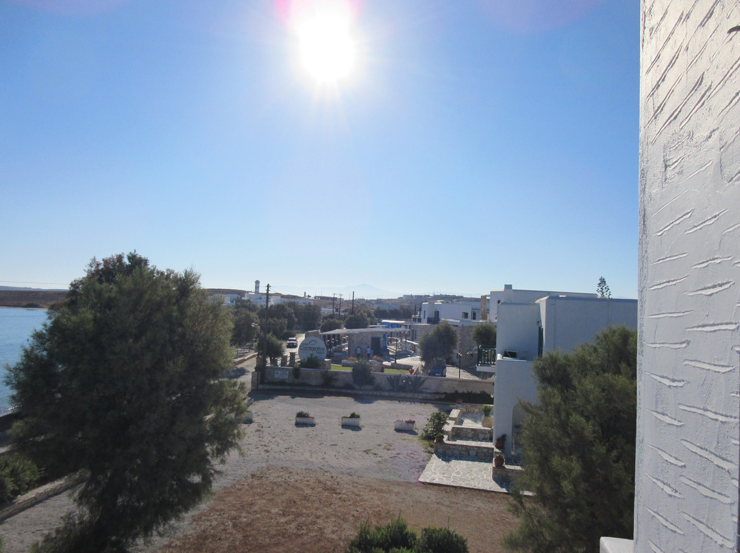 Roussos Beach Hotel主图