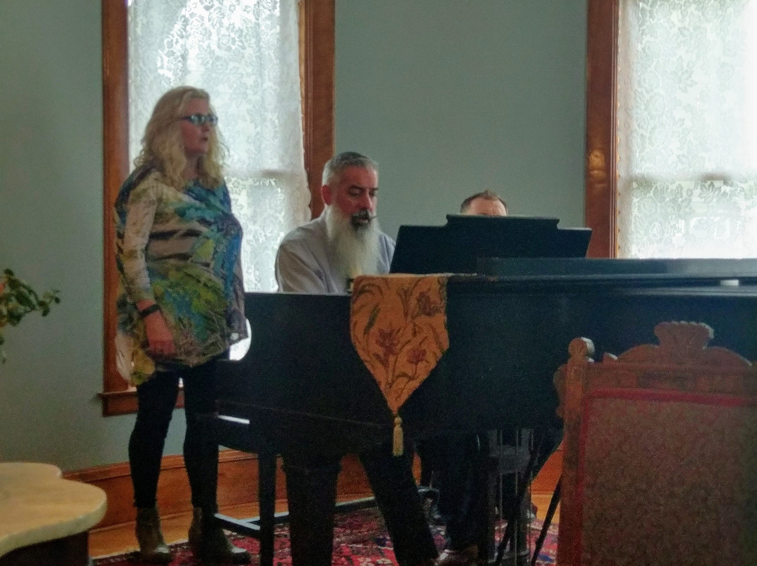 Reynold's House Inn主图