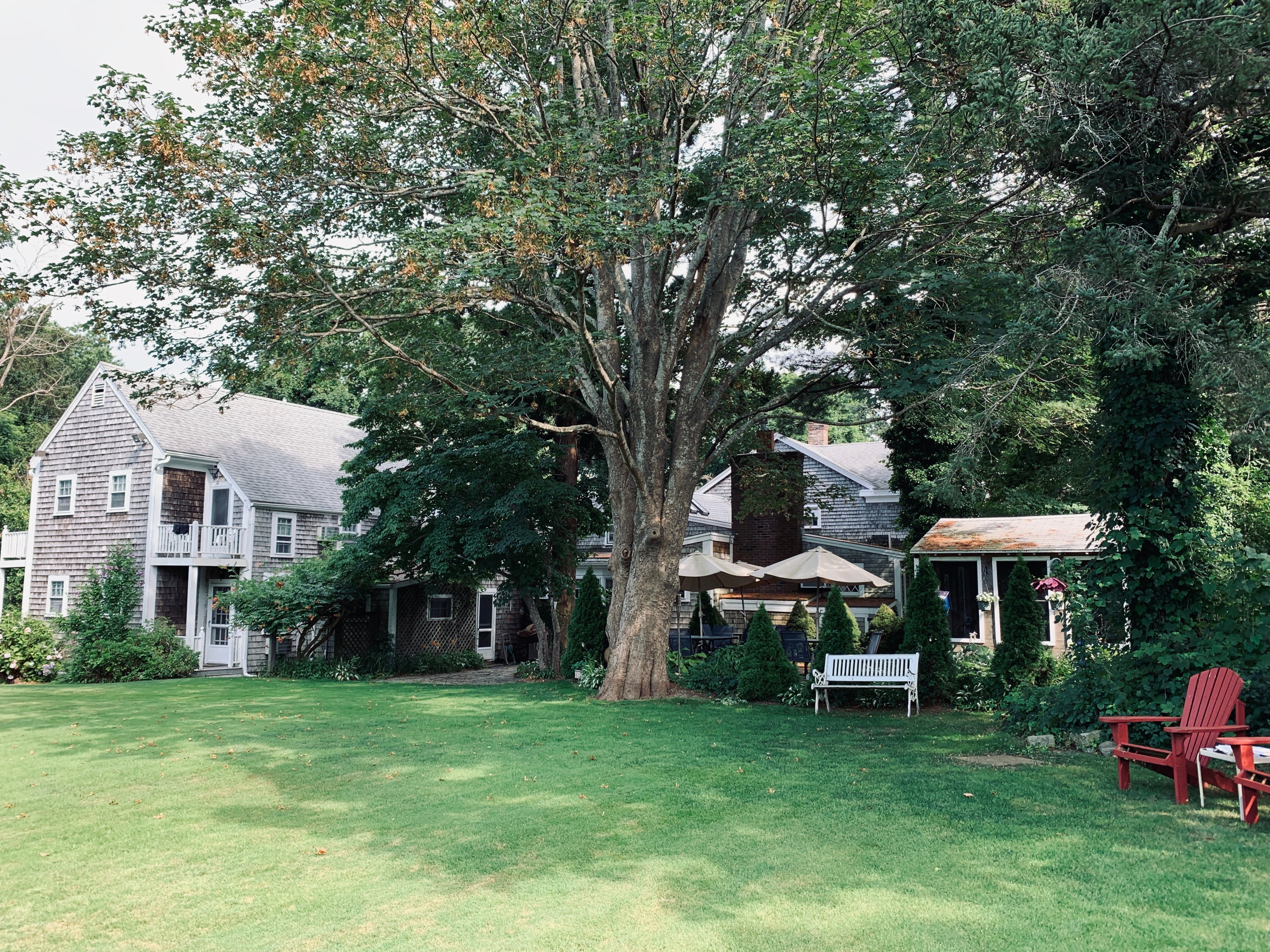 Isaiah Hall Bed and Breakfast Inn-浴室