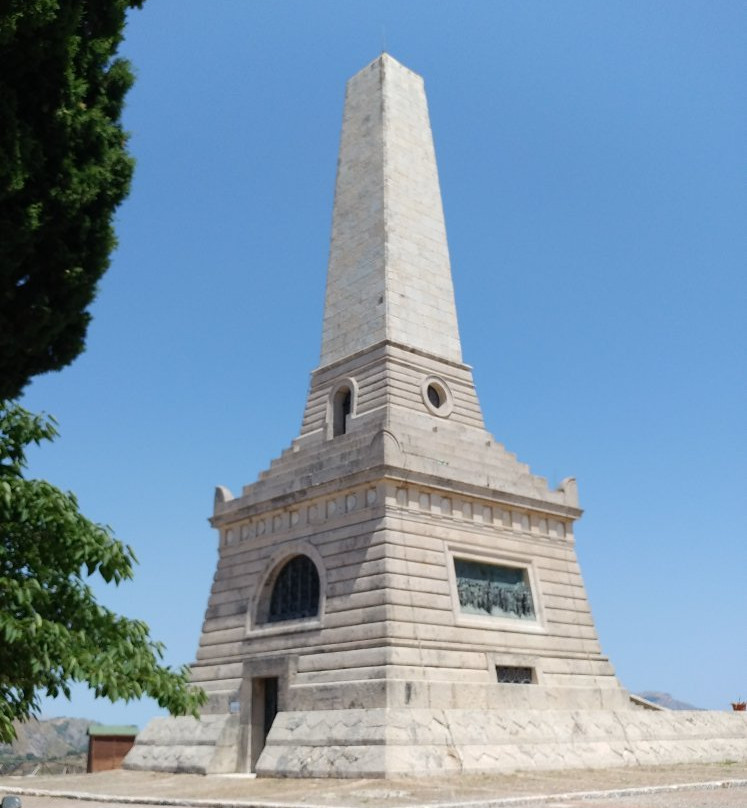 Monumento e Museo di Pianto Romano景点图片