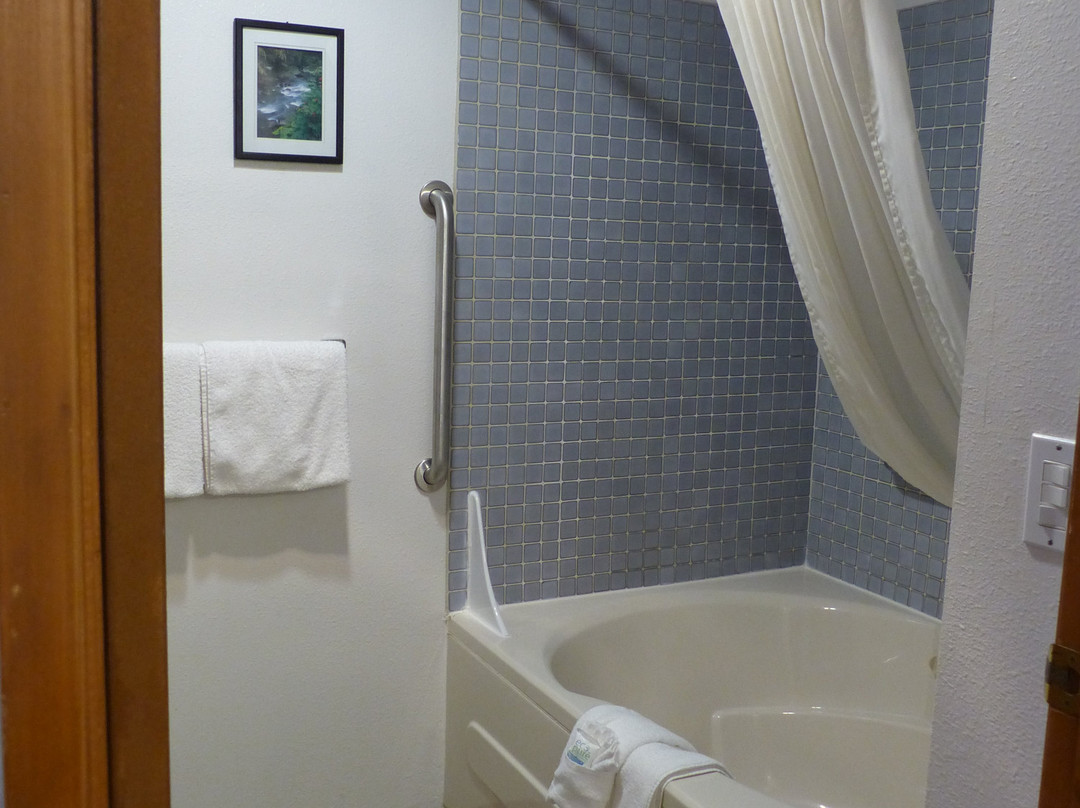 Rain Forest Resort Village主图