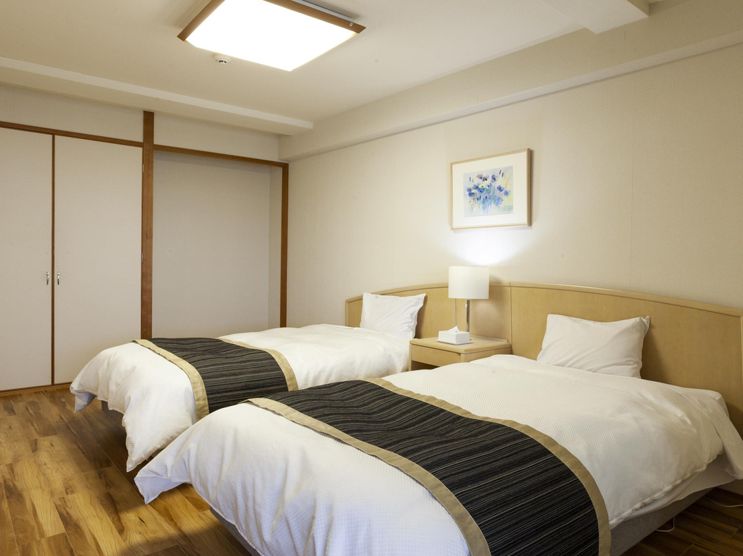 Katsuura Hilltop Hotel & Residence主图