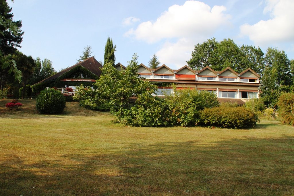 Hotel Le Clos Roussillon主图