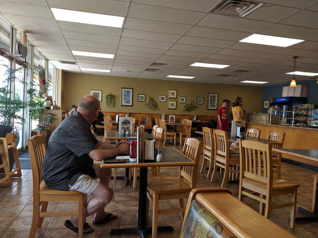Dominic's Pizza & Restaurant