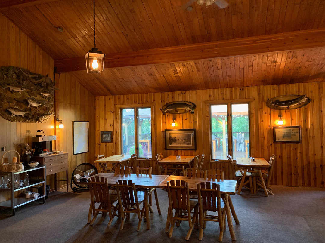 Ash Rapids Lodge