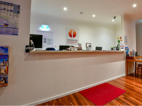 十字路口经济汽车旅馆主图