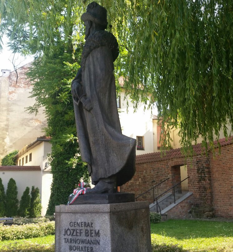 Pomnik gen. Jozefa Bema景点图片