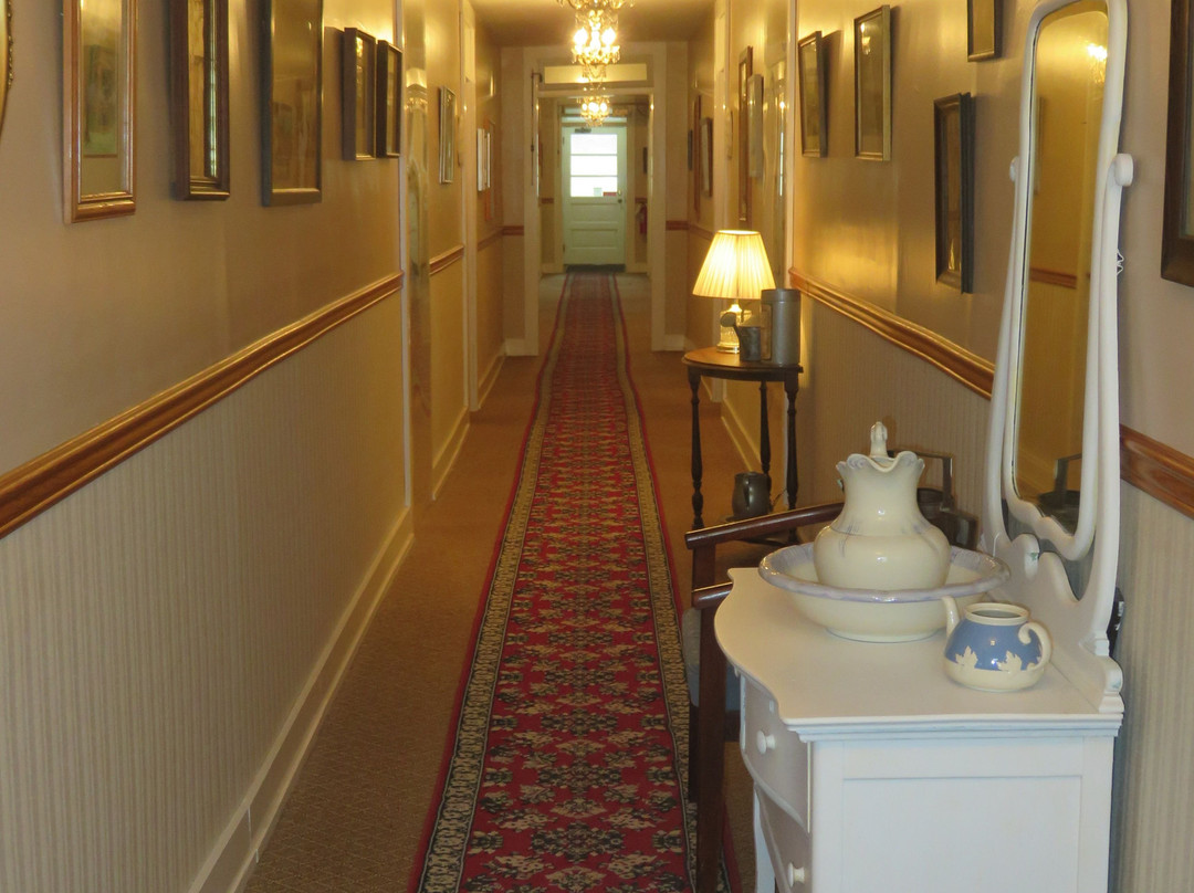 Crestmont Inn Guesthouse主图