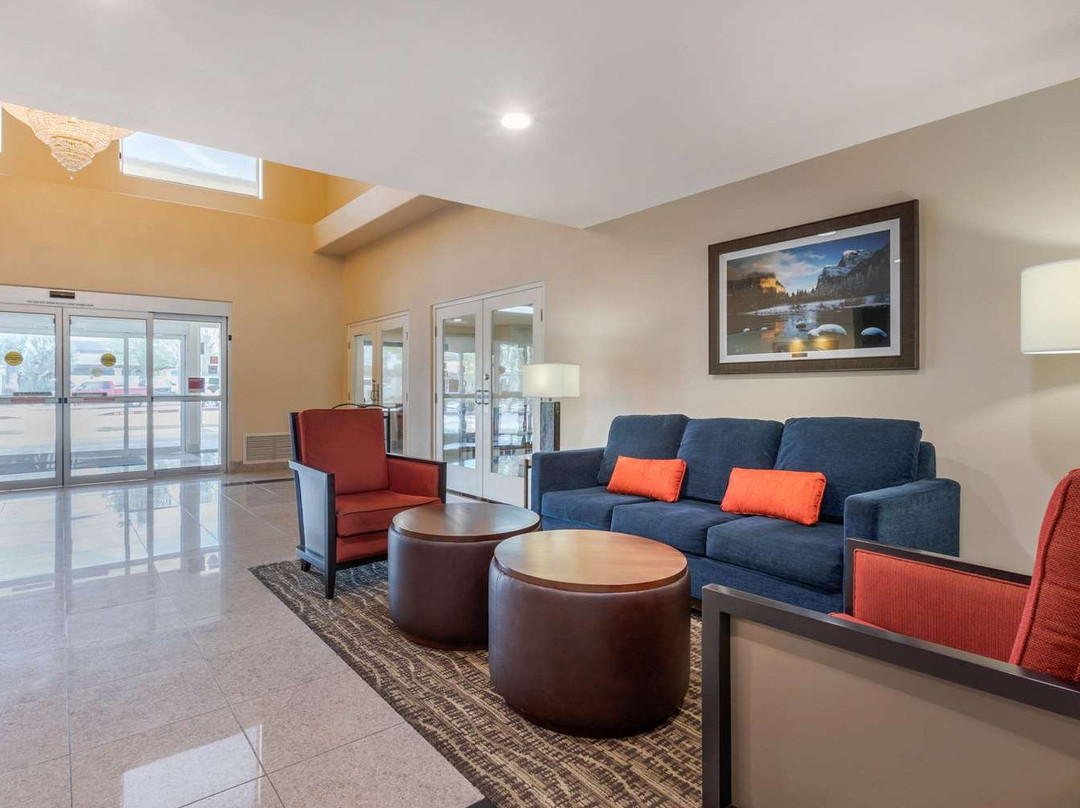 Comfort Suites Victorville-Hesperia主图