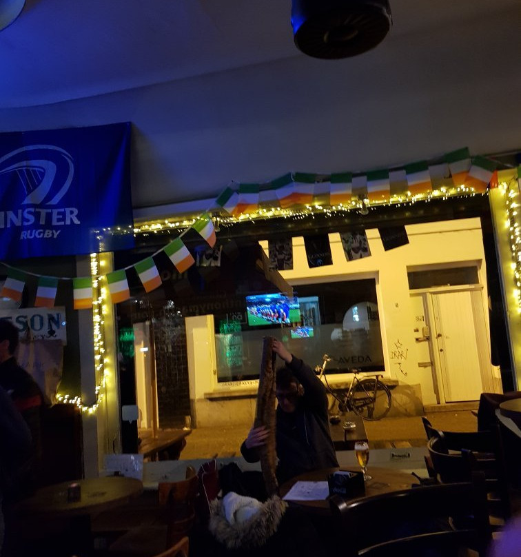 Molly's Irish Pub景点图片