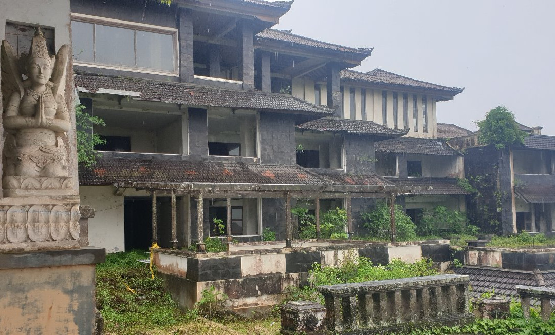 Abandoned Bedugul Hotel景点图片