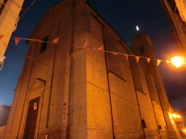 Abbazia San Benedetto Martire-圣贝内代托-德尔特龙托必去景点