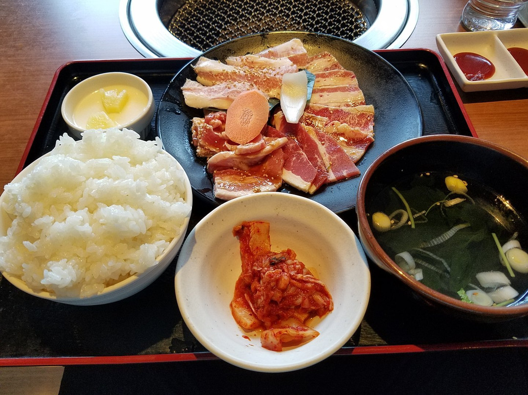 安楽亭 坂下店