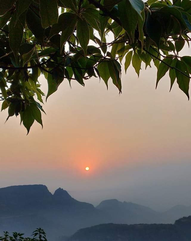 Porcupine Point (Sunset Point)景点图片
