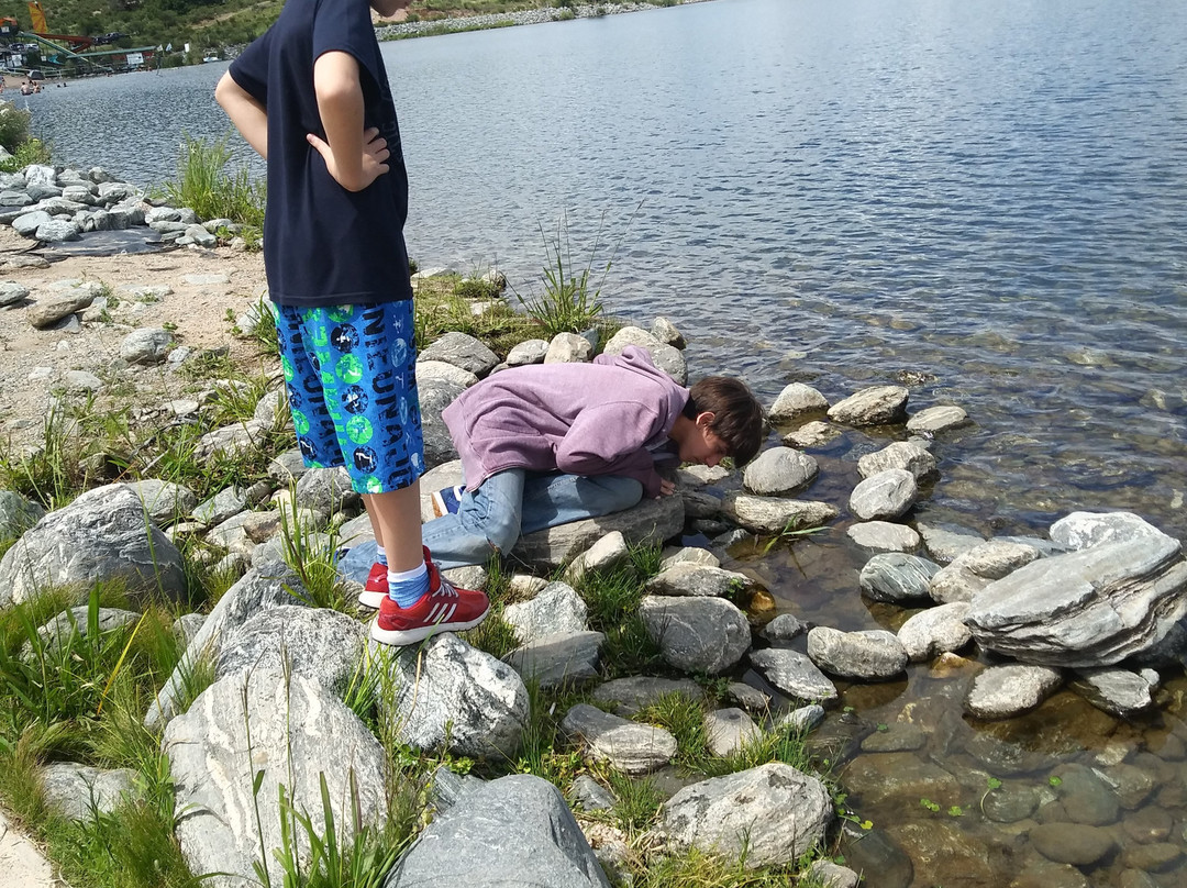 Dique Piscu Yaco-梅洛必去景点