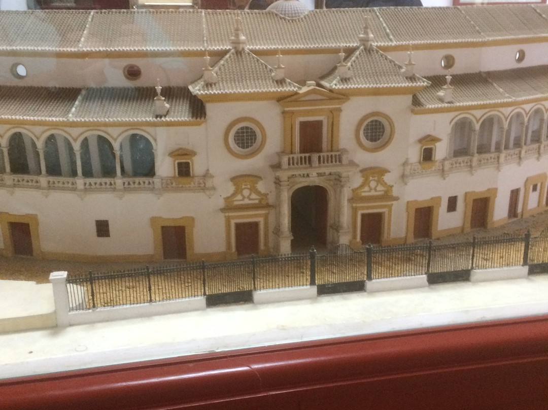 Palacio Real Maestranza de Caballeria Zaragoza-萨拉戈萨省必去景点