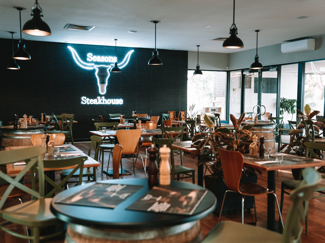 Newman餐馆和美食-Seasons Steakhouse Restaurant