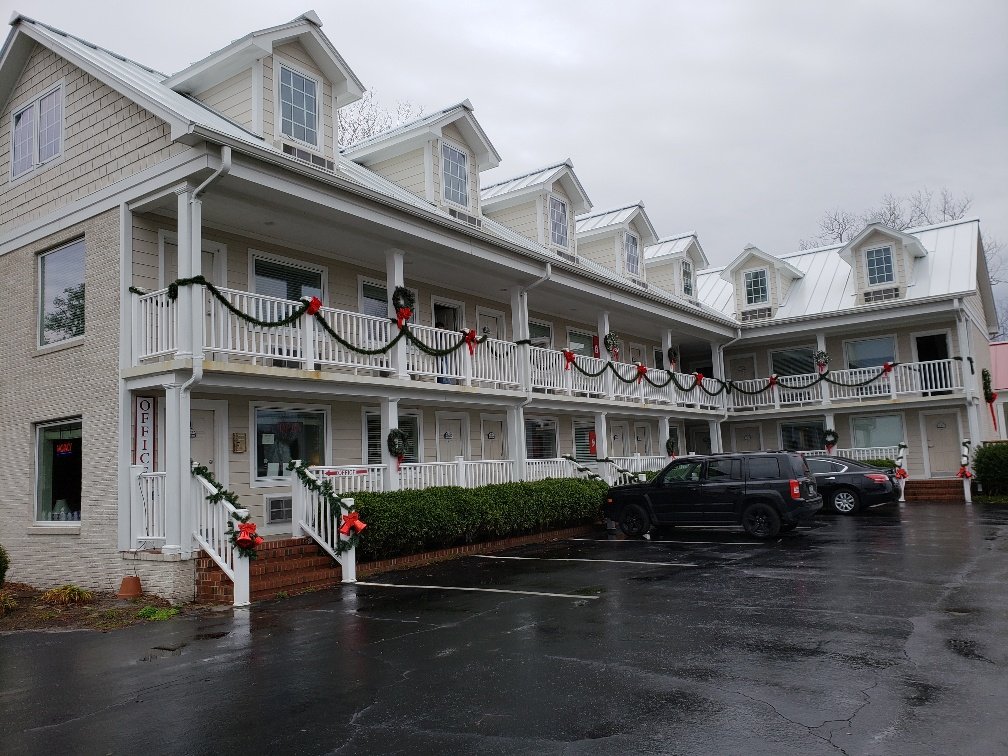 River Neuse Suites-浴室