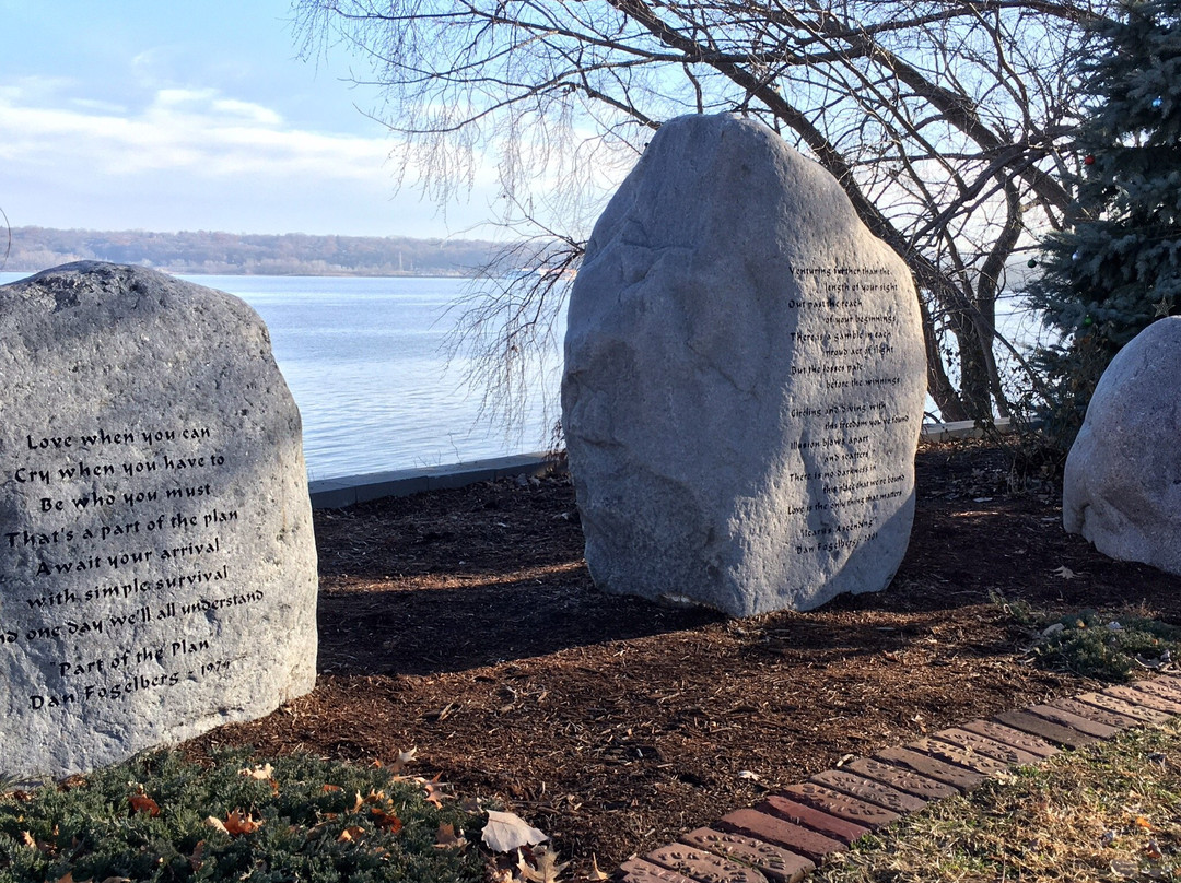 Dan Fogelberg Memorial景点图片