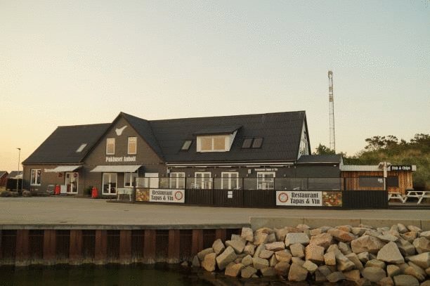 Pakhuset Anholt-官方