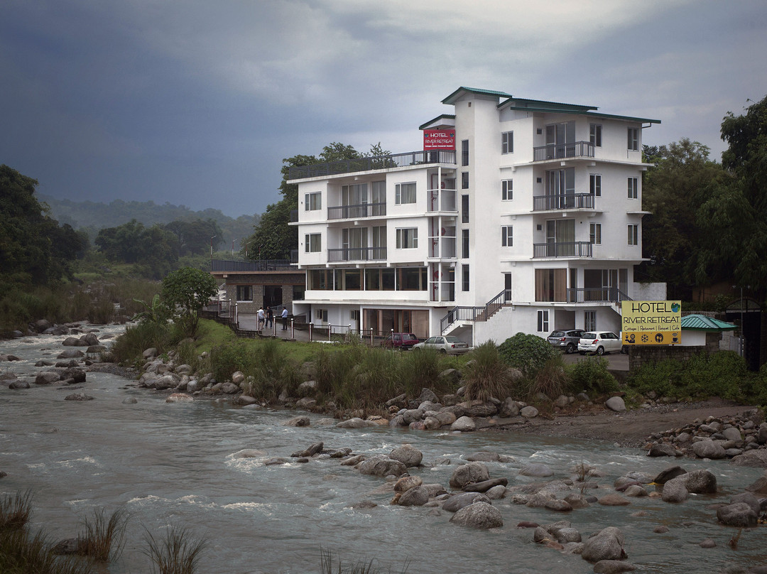 Hotel River Retreat主图