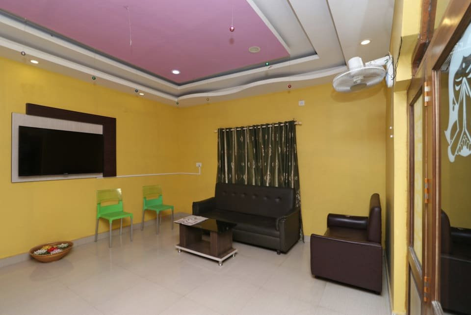 OYO 12318 Hotel Sea Horse主图