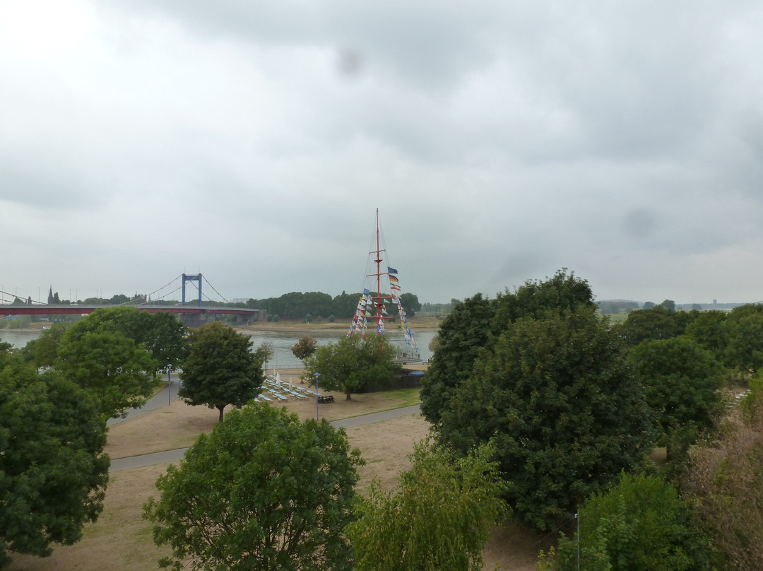 Ruhrorter Flaggenmast-杜伊斯堡必去景点